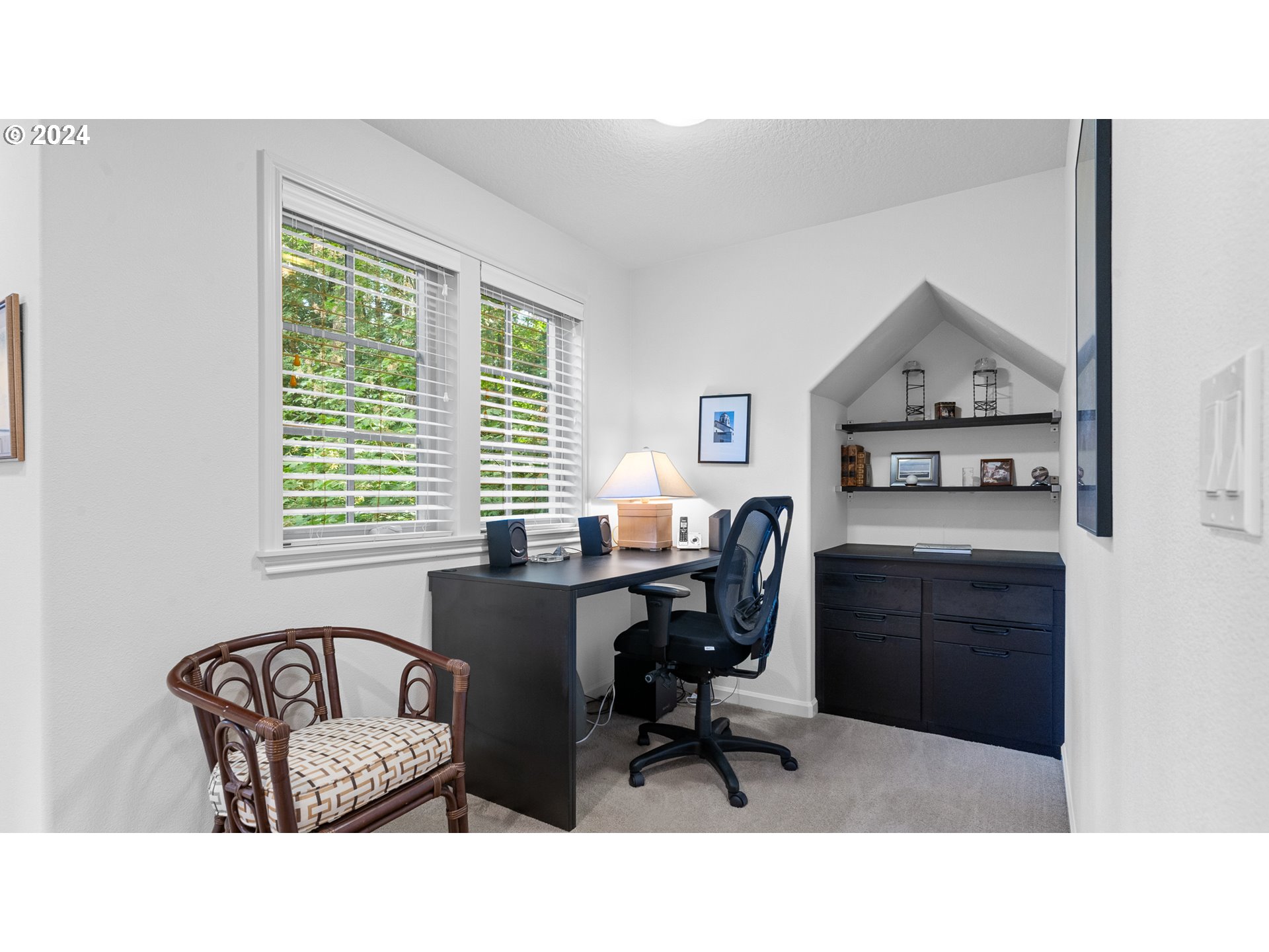 4511 Oakridge Road Lake Oswego, OR 97035 - Photo 24 of 44 a living room with furniture and a window