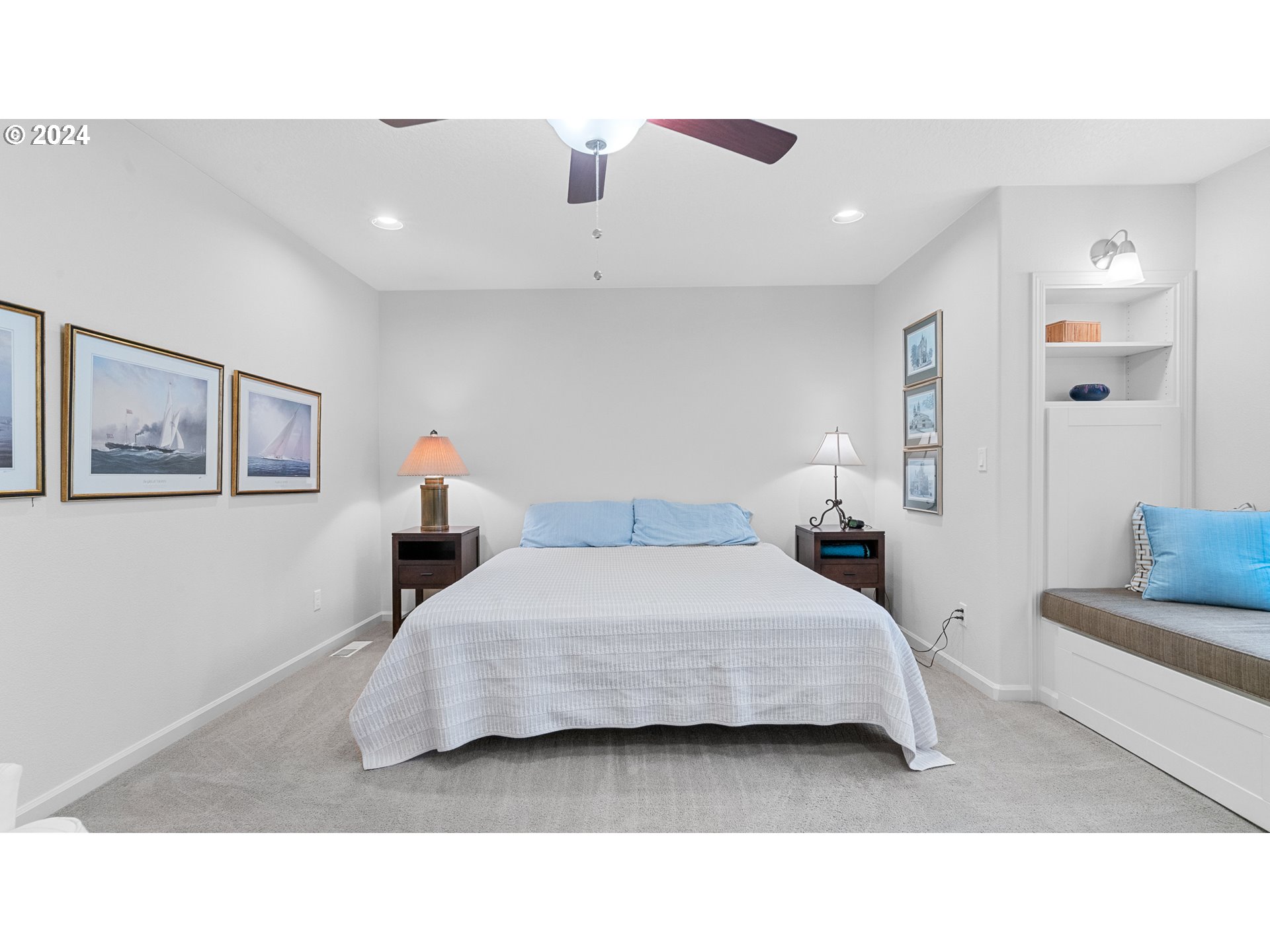 4511 Oakridge Road Lake Oswego, OR 97035 - Photo 26 of 44 a living room with a bed and furniture