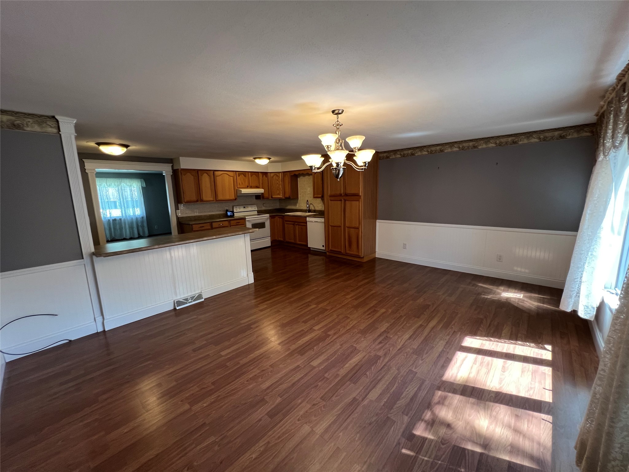 1115 Frost Road Endicott, NY 13760 - Photo 19 of 50