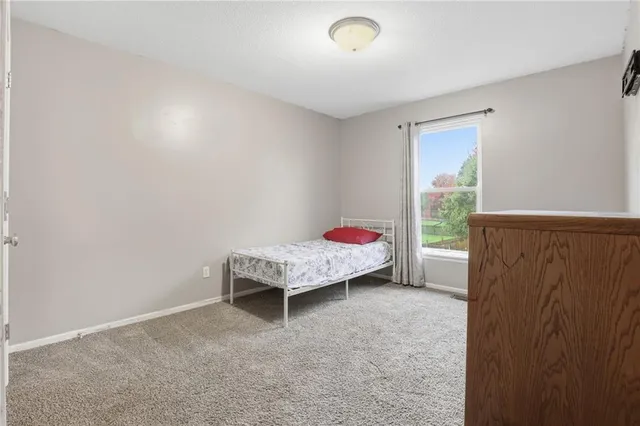 $400,000 | 7806 Northeast 111th Terrace, Kansas City, MO 64157