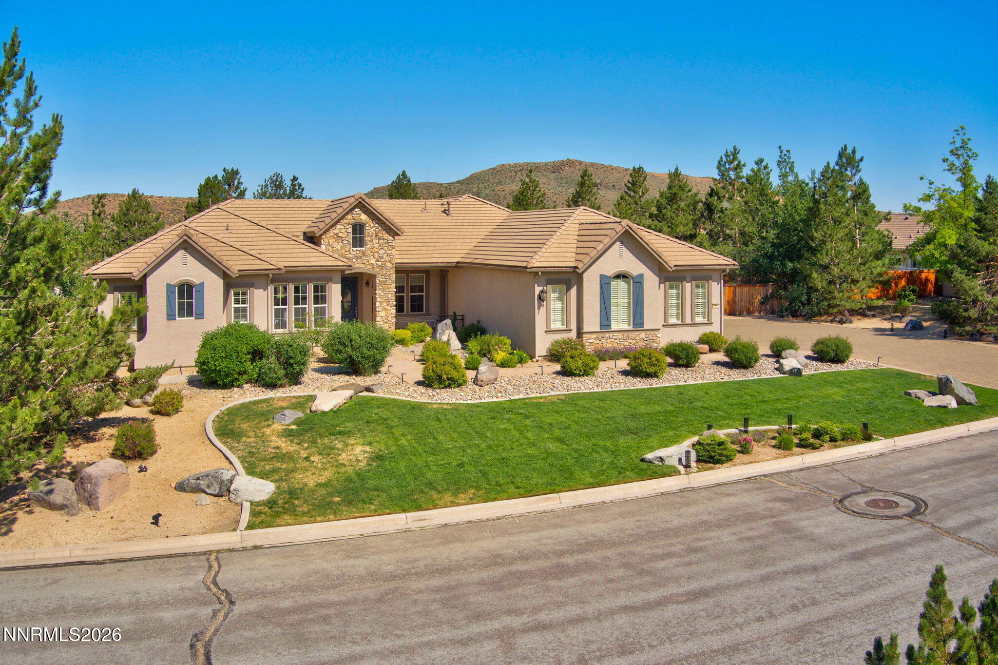 15000 Chateau Avenue Reno, NV 89511 - Photo 2 of 50 2-web-or-mls-standard 40-43