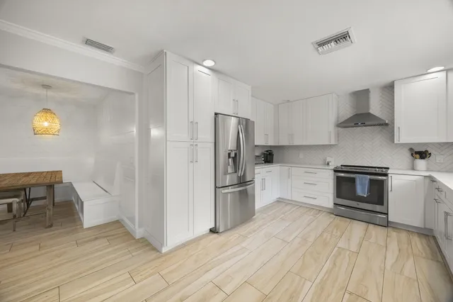 $9,500 | 52 PineHill Trail East, Tequesta, FL 33469