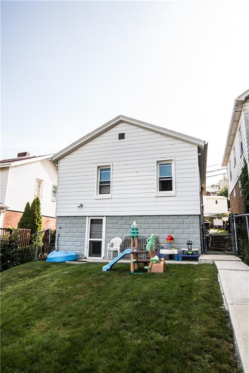 1724 Warriors Road Pittsburgh, PA 15205 - Photo 12 of 14 Gallery Image 12
