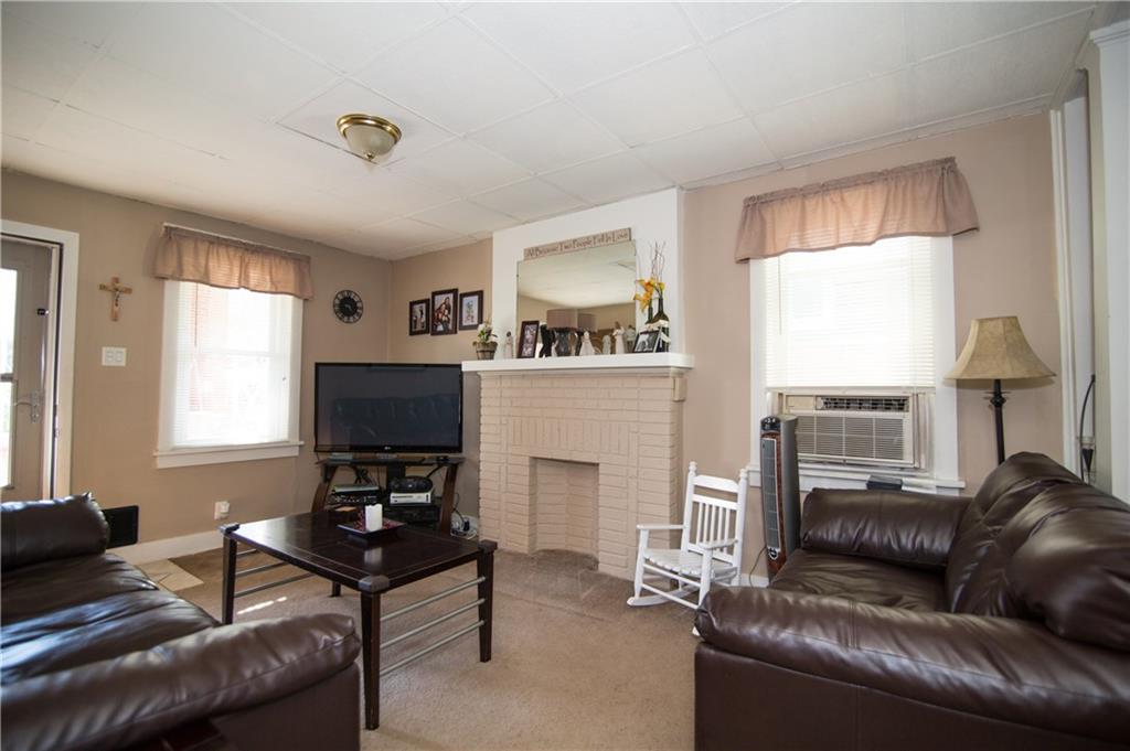 1724 Warriors Road Pittsburgh, PA 15205 - Photo 3 of 14 Gallery Image 3