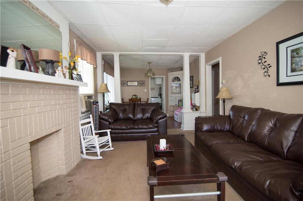 1724 Warriors Road Pittsburgh, PA 15205 - Photo 4 of 14 Gallery Image 4