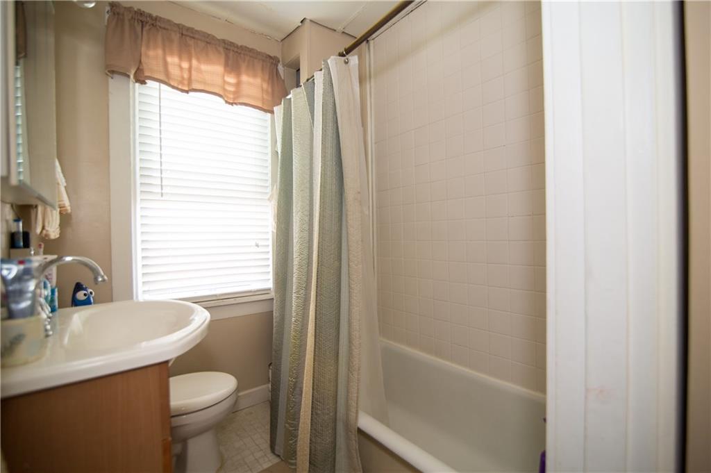1724 Warriors Road Pittsburgh, PA 15205 - Photo 9 of 14 Gallery Image 9