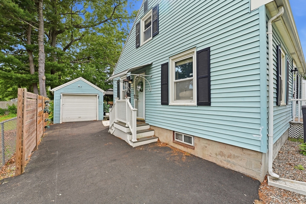 154 Russell Street Springfield, MA 01104 - Photo 28 of 29