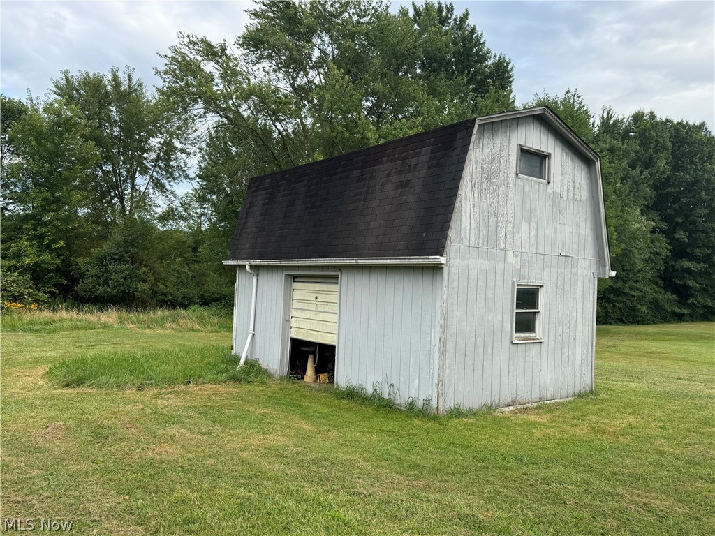 1717 Stillwagon Road Niles, OH 44446 - Photo 19 of 42
