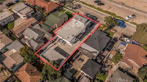 an aerial view of multiple house