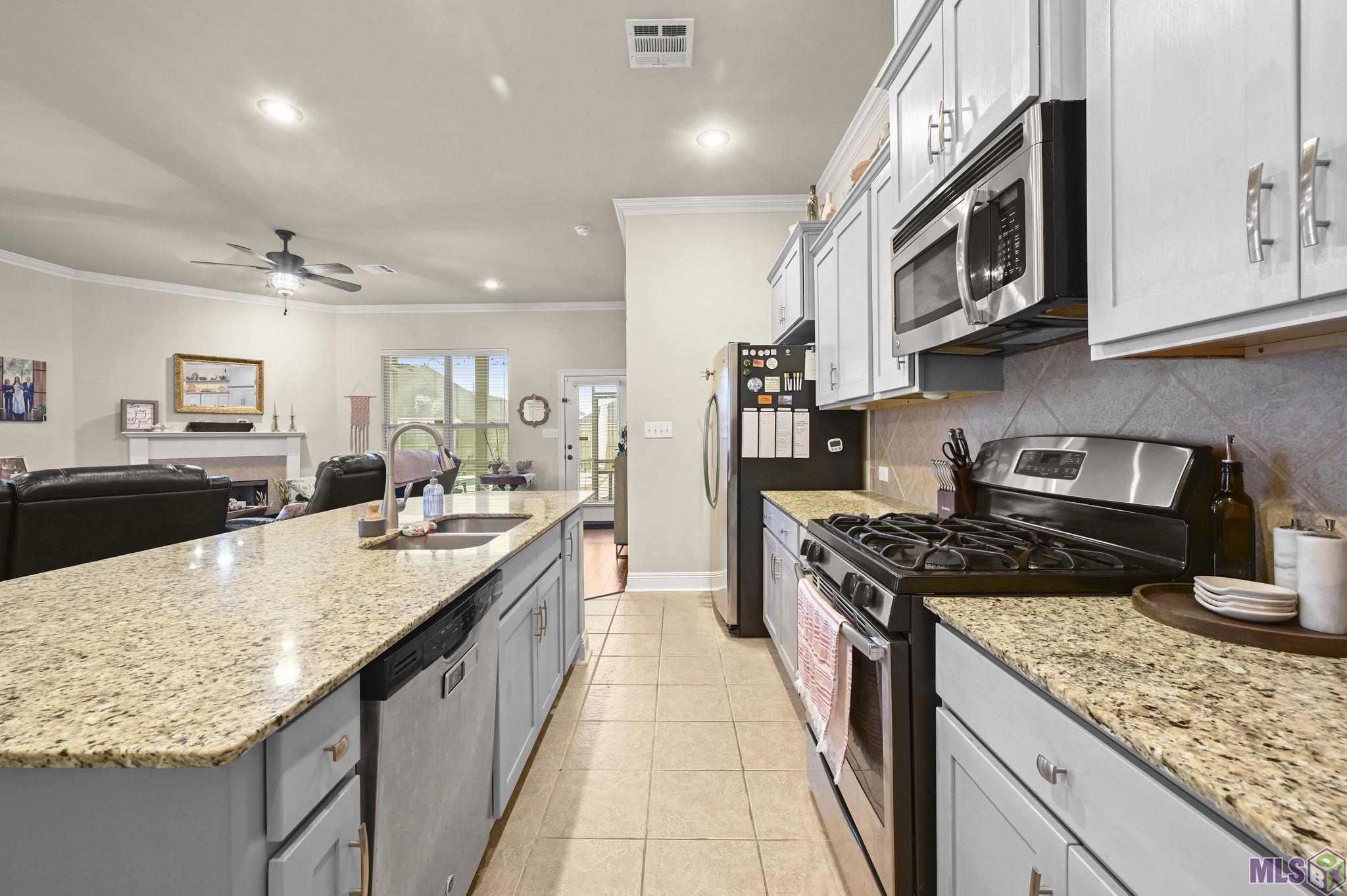 20348 Grand Crus Avenue Baton Rouge, LA 70817 - Photo 7 of 24