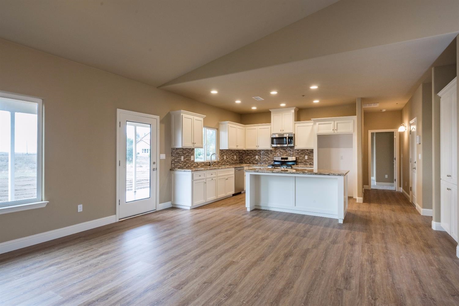 16564 Mark Road Madera, CA 93636 - Photo 8 of 10 Gallery Image 8