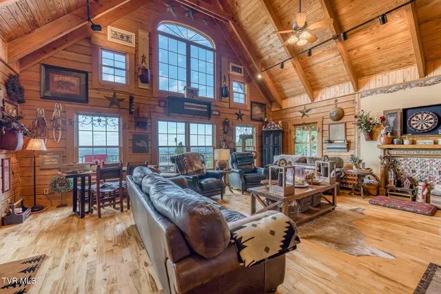 $1,197,000 | 72 Mountain Heights Road, Lebanon, VA 24266