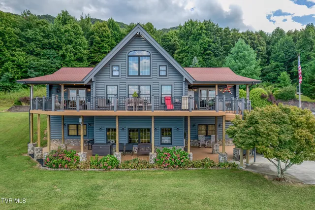 $1,197,000 | 72 Mountain Heights Road, Lebanon, VA 24266