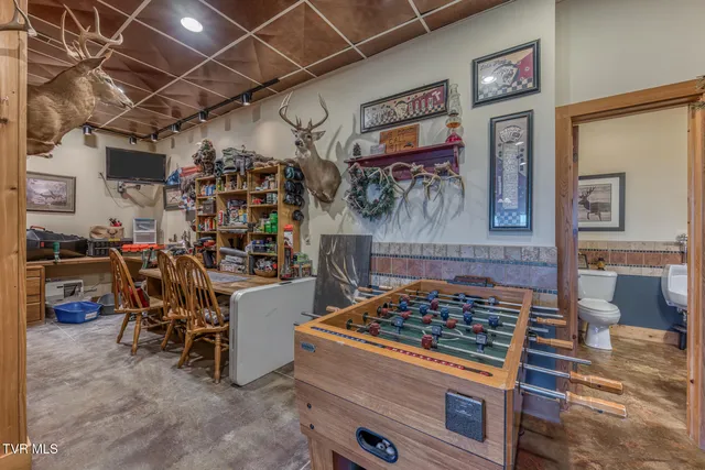 $1,197,000 | 72 Mountain Heights Road, Lebanon, VA 24266