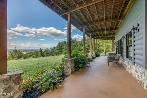 $1,100,000 | 72 Mountain Heights Road, Lebanon, VA 24266