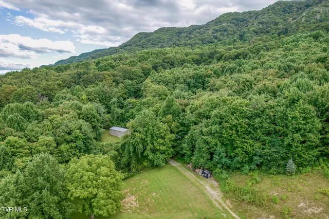 $1,197,000 | 72 Mountain Heights Road, Lebanon, VA 24266