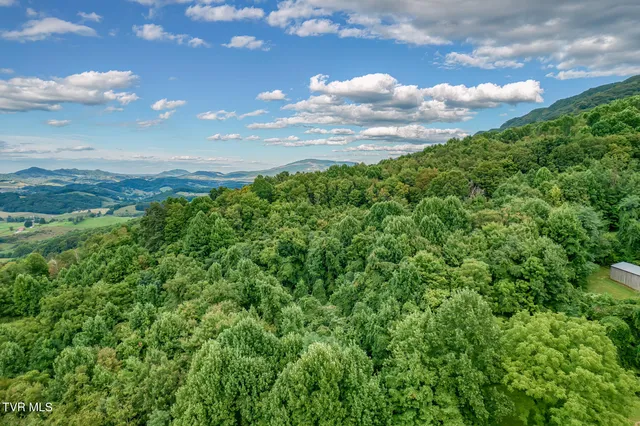 $1,197,000 | 72 Mountain Heights Road, Lebanon, VA 24266