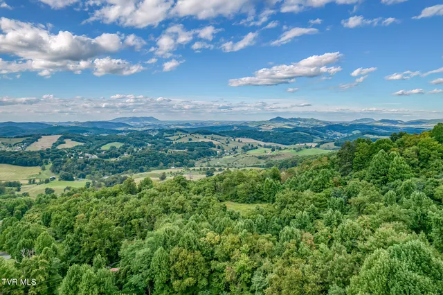 $1,197,000 | 72 Mountain Heights Road, Lebanon, VA 24266