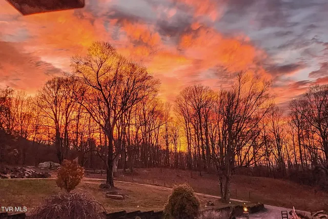 $1,197,000 | 72 Mountain Heights Road, Lebanon, VA 24266