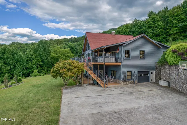 $1,197,000 | 72 Mountain Heights Road, Lebanon, VA 24266