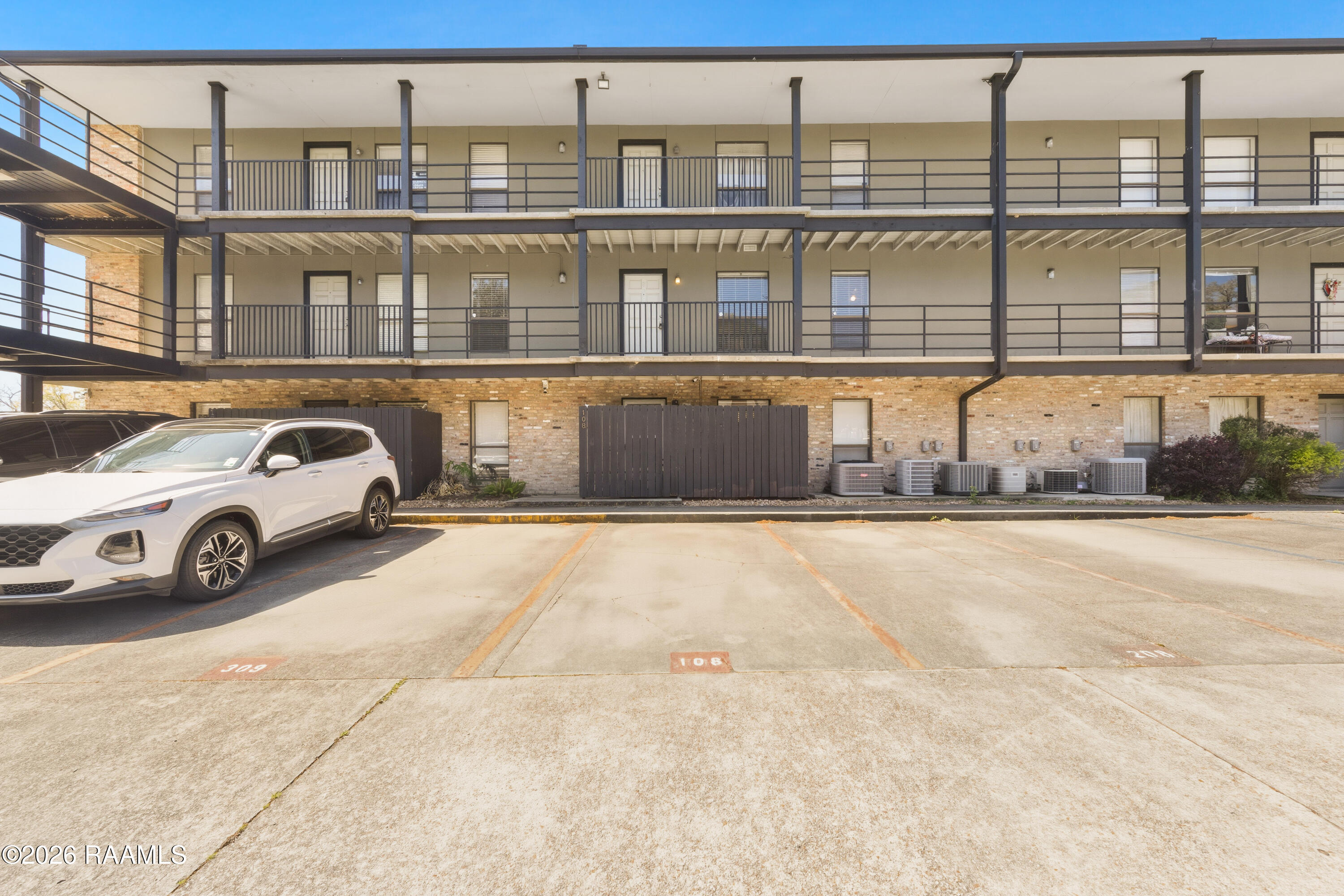 701 South College Road, Unit 208 Lafayette, LA 70503 - Photo 2 of 21