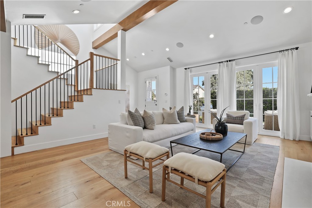 355 Rochester Street Costa Mesa, CA 92627 - Photo 12 of 40