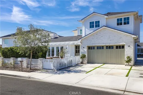 $2,995,000 | 355 Rochester Street, Costa Mesa, CA 92627