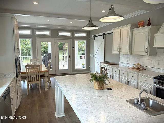 $499,900 | 3524 Griffintown Road, Sparta, TN 38583