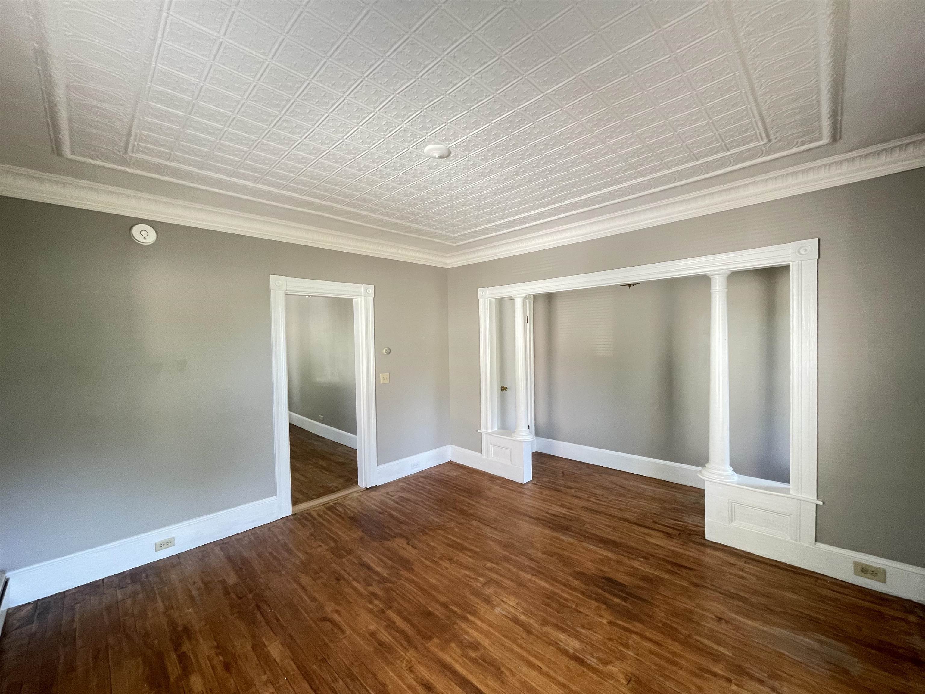 366 Lowell Street Manchester, NH 03104 - Photo 5 of 13