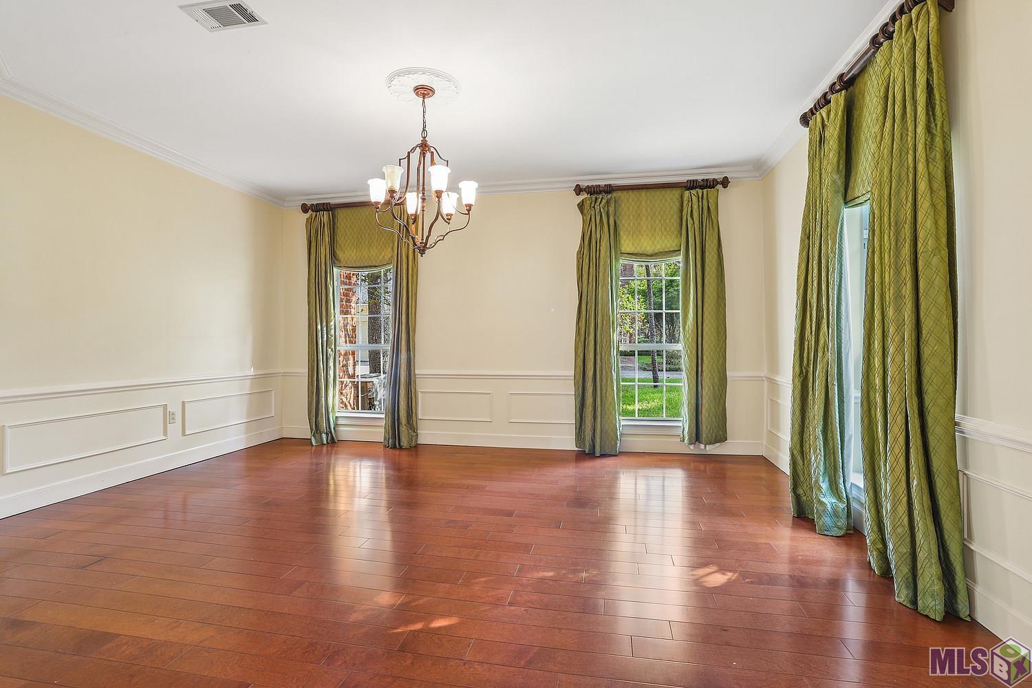 733 Woodview Court Baton Rouge, LA 70810 - Photo 6 of 21 Gallery Image 6