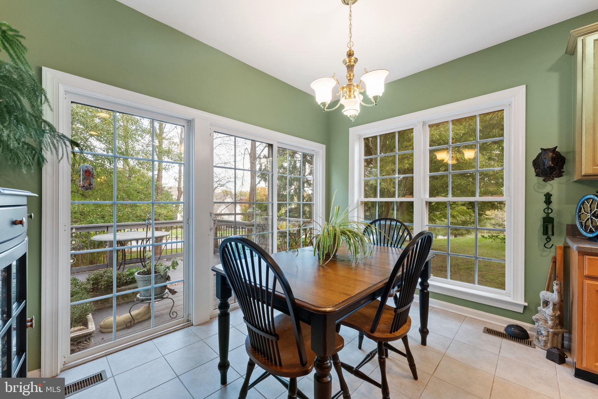26 Ridings Way West Chester, PA 19382 - Photo 13 of 31 Eat-In Kitchen