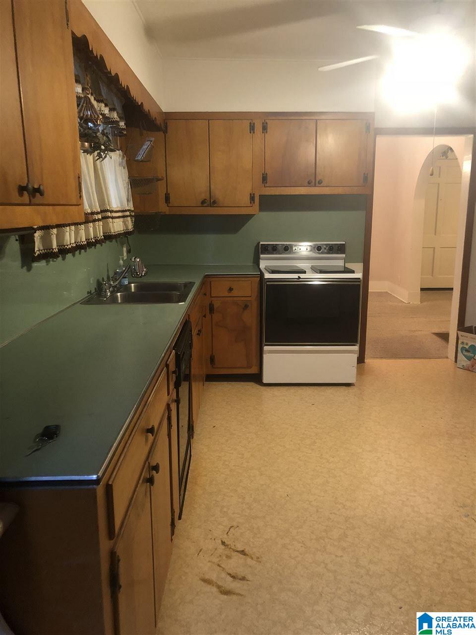 321 Thomas Street Bessemer, AL 35020 - Photo 16 of 17