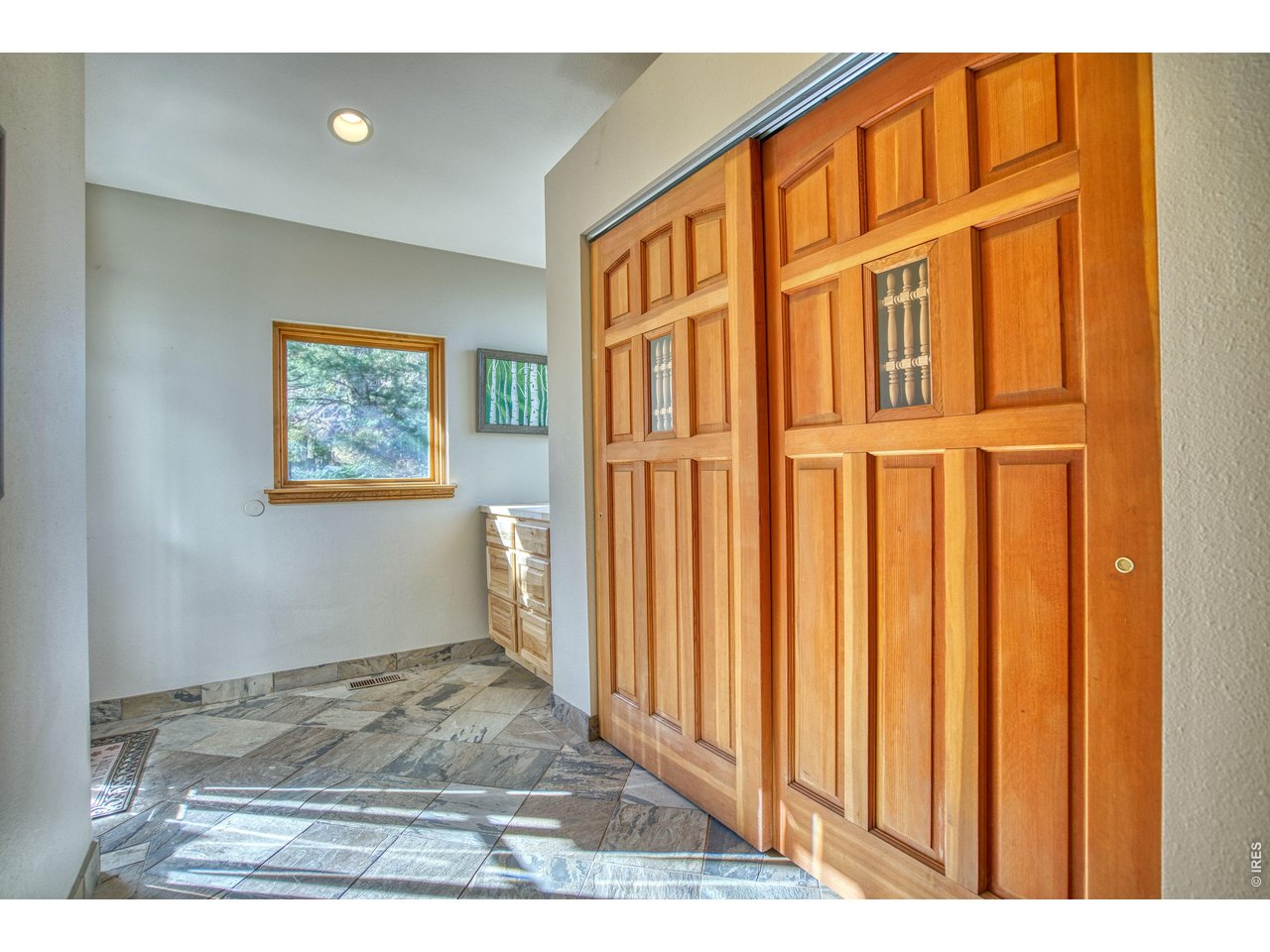 226 Juniper Heights Road Golden, CO 80403 - Photo 4 of 40 Entryway