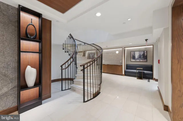 $725,000 | 616 E Street Northwest, Unit 455, Washington, DC 20004