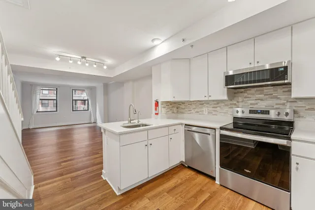 $725,000 | 616 E Street Northwest, Unit 455, Washington, DC 20004