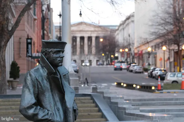 $725,000 | 616 E Street Northwest, Unit 455, Washington, DC 20004