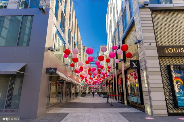 $725,000 | 616 E Street Northwest, Unit 455, Washington, DC 20004