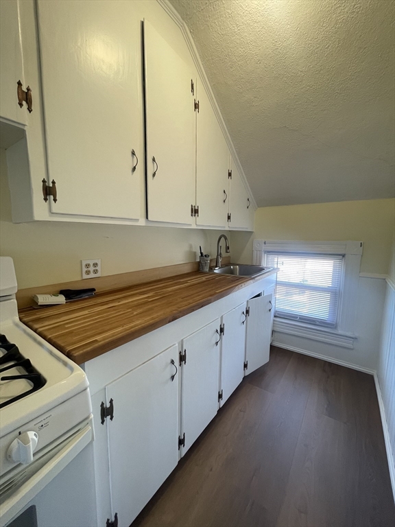709 Maple Street, Unit 3 Fall River, MA 02720 - Photo 7 of 14