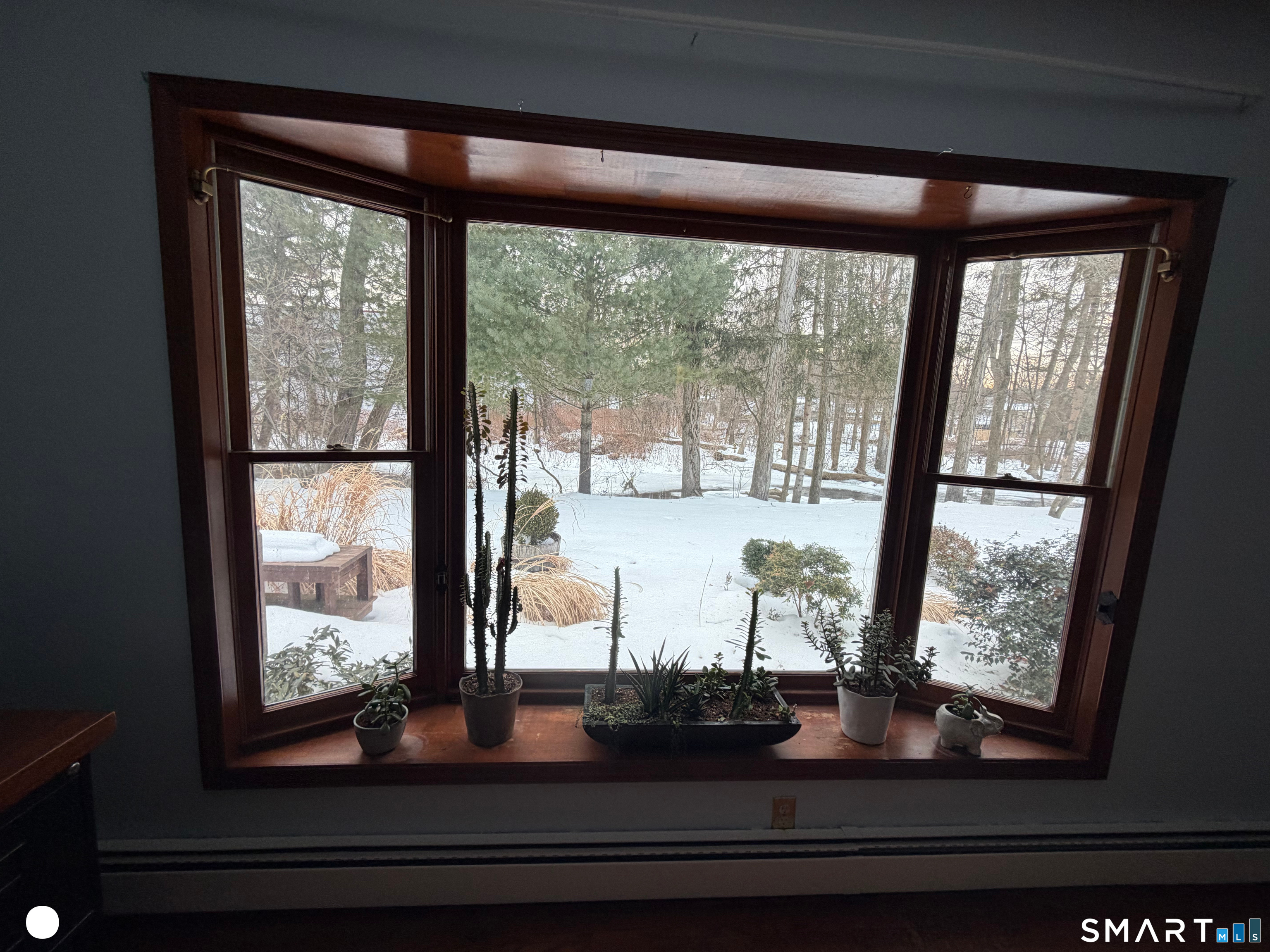 20 Arrowhead Road Wilton, CT 06897 - Photo 8 of 28 a view of sky from window