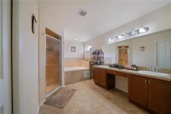 $2,250 | 6518 Crescent Loop, Winter Haven, FL 33884