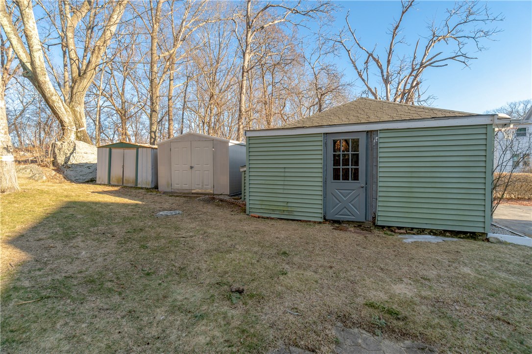 283 8th Avenue Woonsocket, RI 02895 - Photo 17 of 18 Gallery Image 17