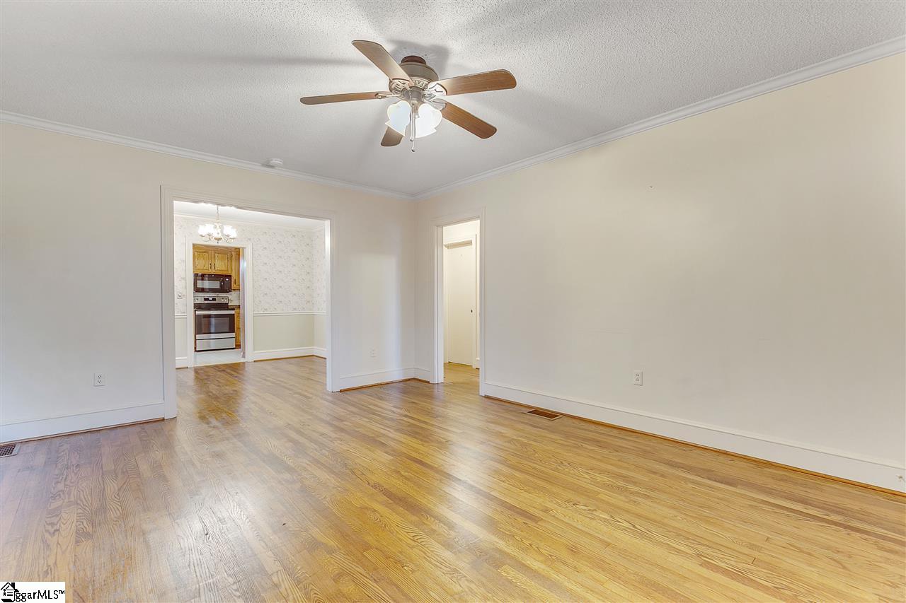 301 Parkins Mill Road Greenville, SC 29607 - Photo 3 of 26