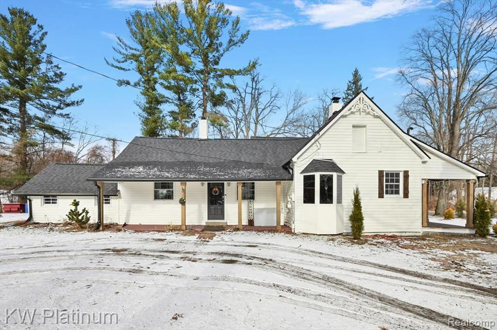 8658 Marsh Road Algonac, MI 48001 - Photo 2 of 81