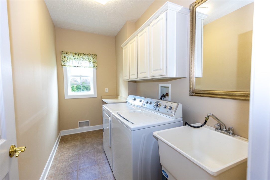 1515 Manitou Road Parma, NY 14626 - Photo 47 of 50