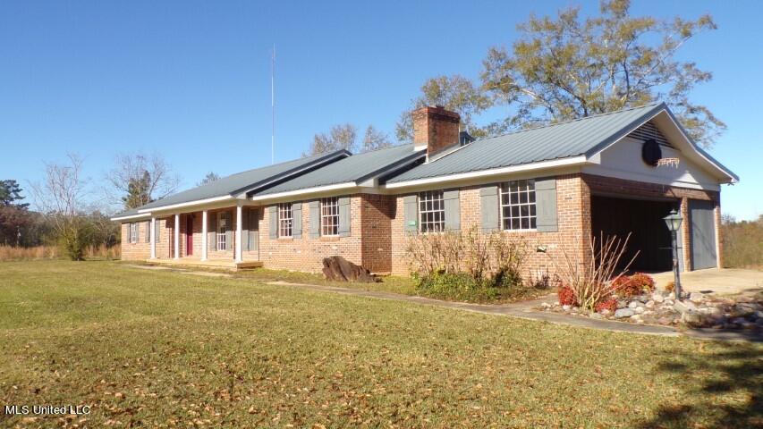 25280 Highway 35 Raleigh, MS 39153 - Photo 1 of 15 Main