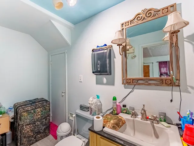 $175,000 | 1014 Washington Street, Waukegan, IL 60085