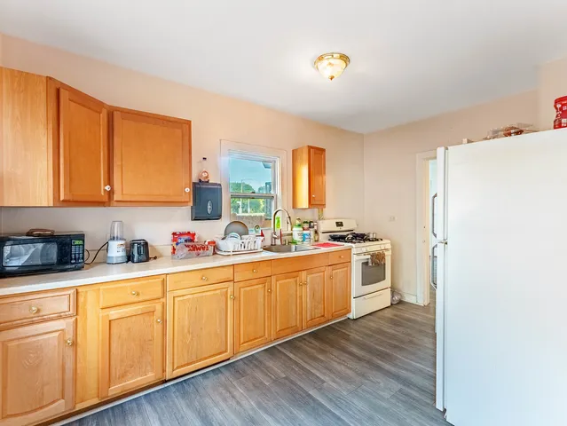 $175,000 | 1014 Washington Street, Waukegan, IL 60085