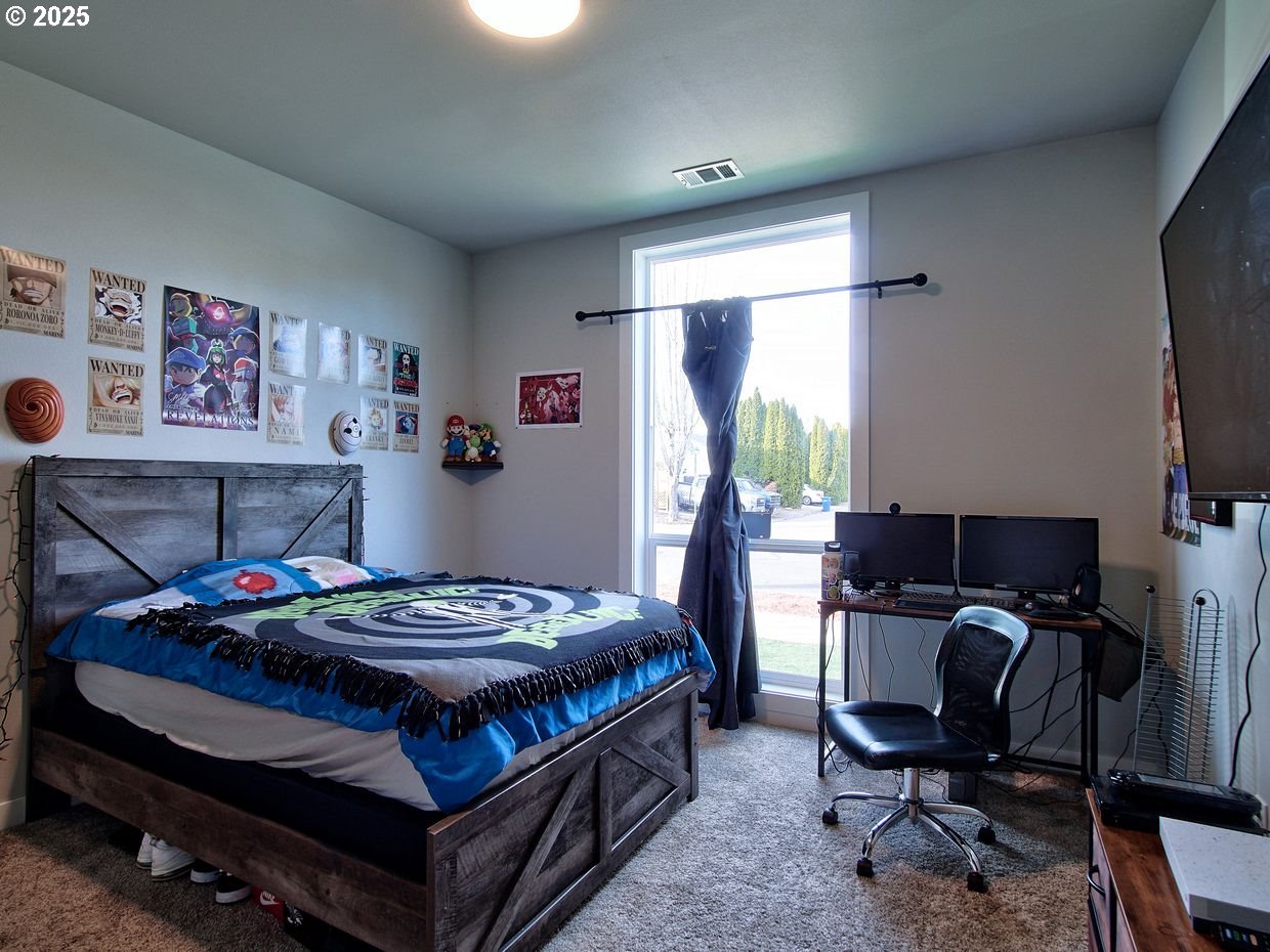 1701 South Alpine Street Cornelius, OR 97113 - Photo 29 of 48 Bedroom