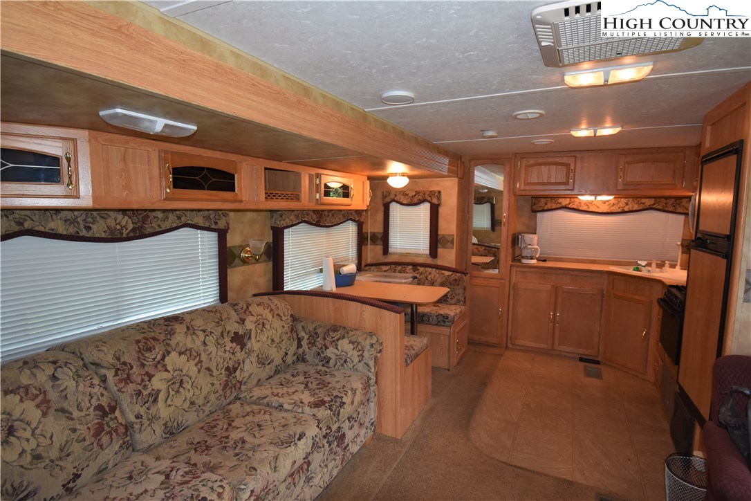 7 Albert Phipps Road Crumpler, NC 28617 - Photo 4 of 15 Gallery Image 4