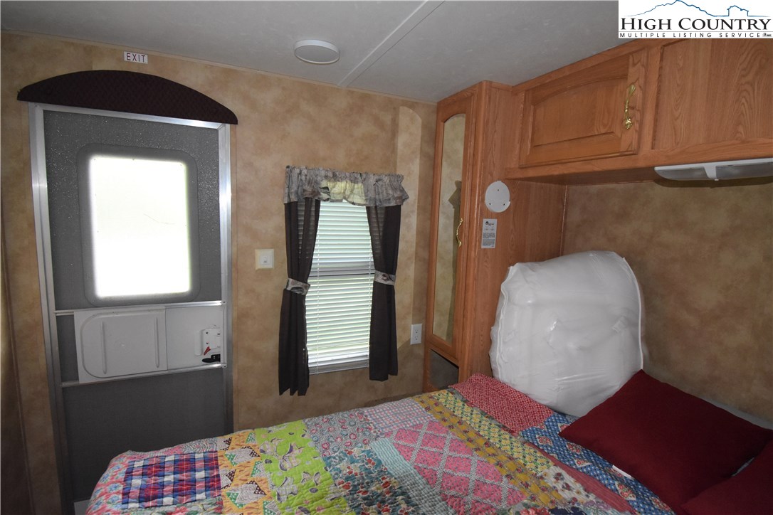 7 Albert Phipps Road Crumpler, NC 28617 - Photo 10 of 15 Gallery Image 10
